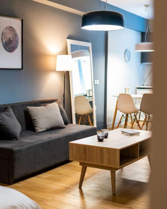 Central, Spacious 5 Min Walk To Acropolis Αθήνα